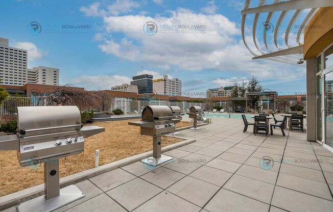 1 bed, 1 bath, $1,695, Unit # 807
