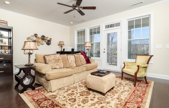 Gorgeous Luxury 3 Bedroom 2.5 Bath Townhome in Harrison Bluffs Townhomes in Cary, Available July 7th!