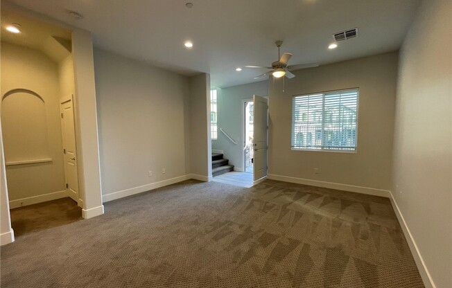 10567 RDG GLOW AVE
