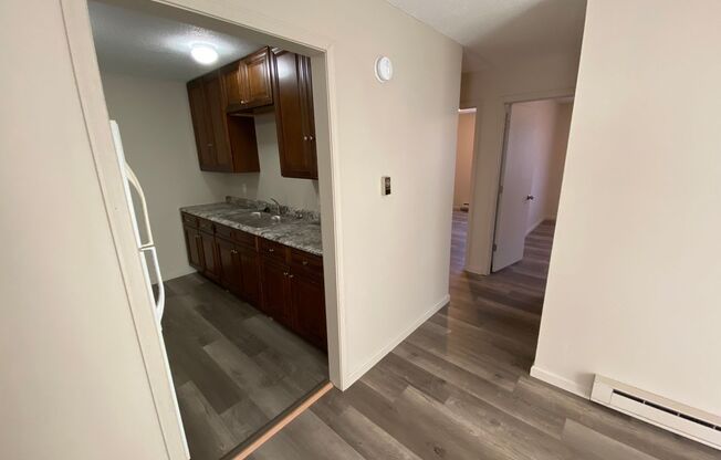 Newly Renovated 2 Bedroom Apt in Columbia