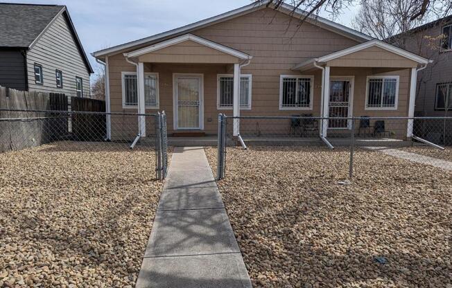 3 beds, 2 baths, 1,200 sqft, $2,380