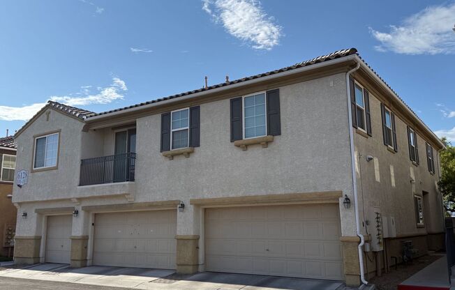 DESERT PINES GATED COMMUNITY!