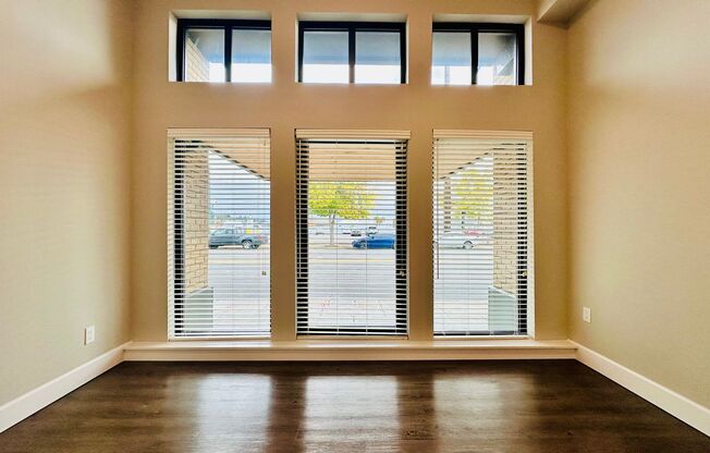 1 bed, 1 bath, 453 sqft, $2,050, Unit 4th #405