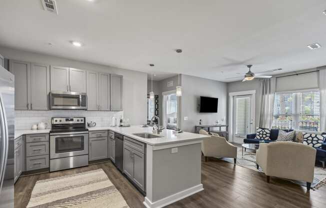 Welcome to Central Island Square Apartments