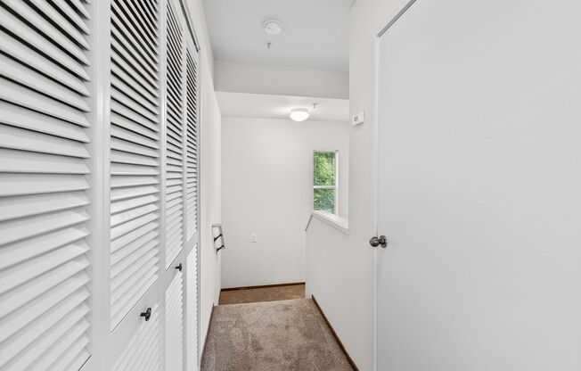 1 bed, 1.5 baths, $2,200, Unit 3