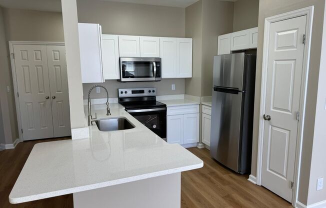 2 beds, 1 bath, $1,495