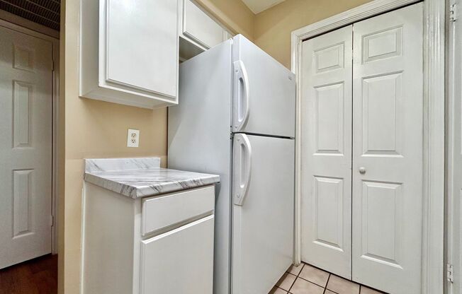 2 beds, 2 baths, $2,299, Unit UNIT 214