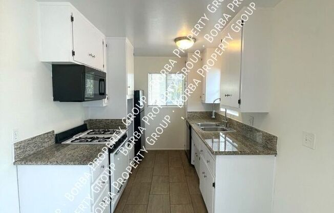 1535 LOMA AVE