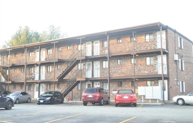 242 WATERMAN AVE