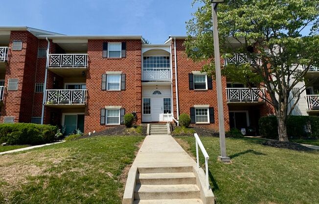 Charming 2 Bedroom/ 2 Bathroom Apartment in Mays Chapel, MD!