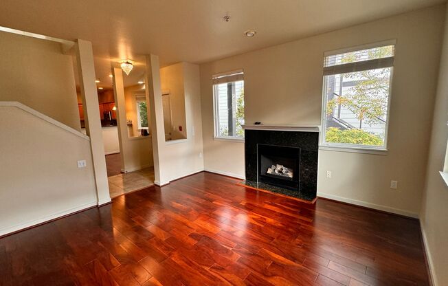 Stunning 3 Bedroom Townhome in Issaquah