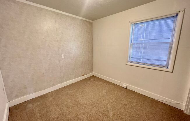 2 beds, 1 bath, $950, Unit 614 North 30th St Unit 3