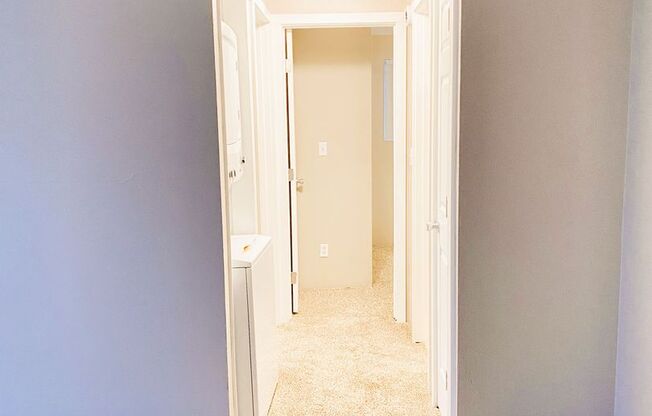 2 beds, 1 bath, 830 sqft, $1,385, Unit P-148