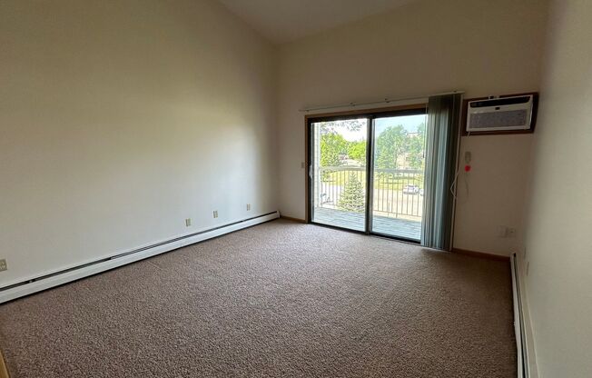 1 bed, 1 bath, 930 sqft, $855, Unit 2581-320