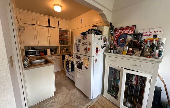 1628 Franklin