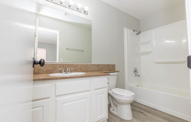 3 beds, 2 baths, $1,550, Unit # 1140
