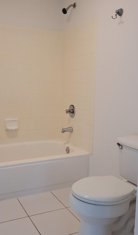 2445 CENTERGATE DR