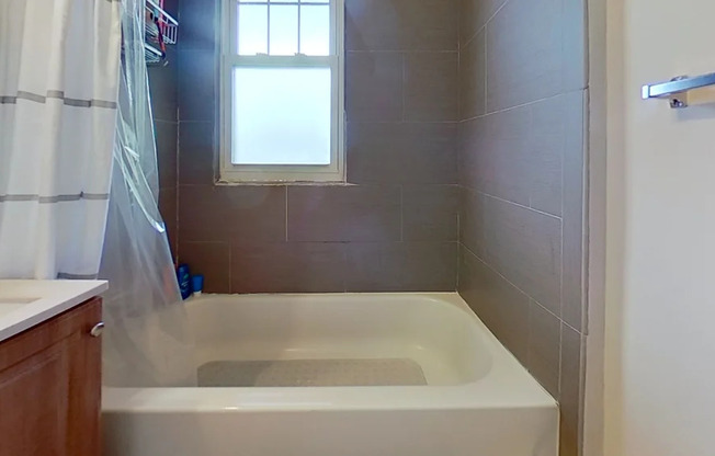 2 beds, 1 bath, 800 sqft, $2,895, Unit 2