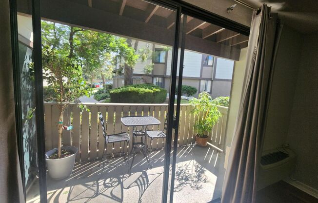 1 bed, 1 bath, $2,350