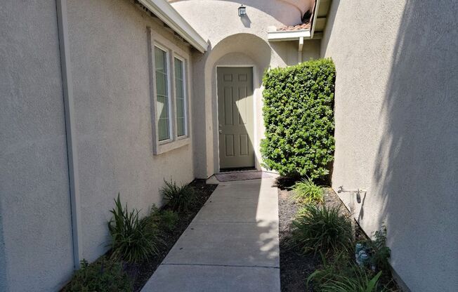 Newly Updated Fantastic Home For Rent! Available on 4/01/24