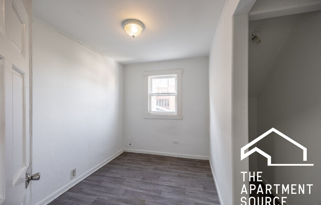 2140 N KARLOV
