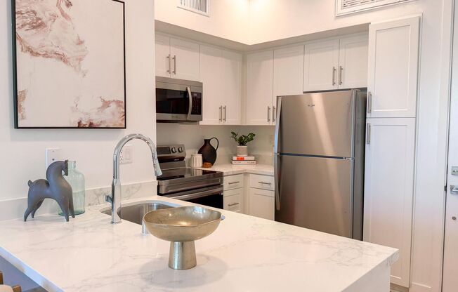 1 bed, 1 bath, 630 sqft, $2,395, Unit 2202