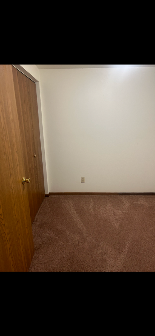 1 bed, 1 bath, $1,100, Unit 3806