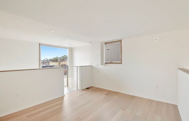 1 bed, 1 bath, 677 sqft, $2,695, Unit 504