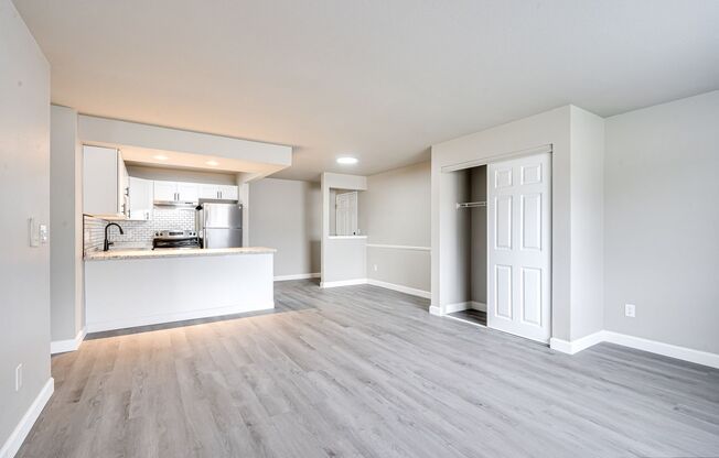 2 beds, 1 bath, 850 sqft, $1,199, Unit CC104