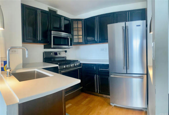 1 bed, 1 bath, 800 sqft, $2,400, Unit A1404