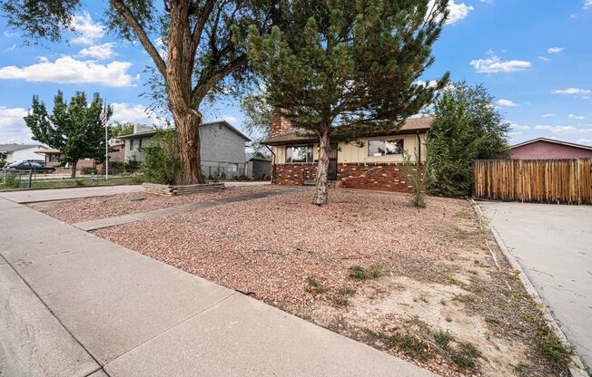 4 Bed ranch home in Pueblo with Garage!