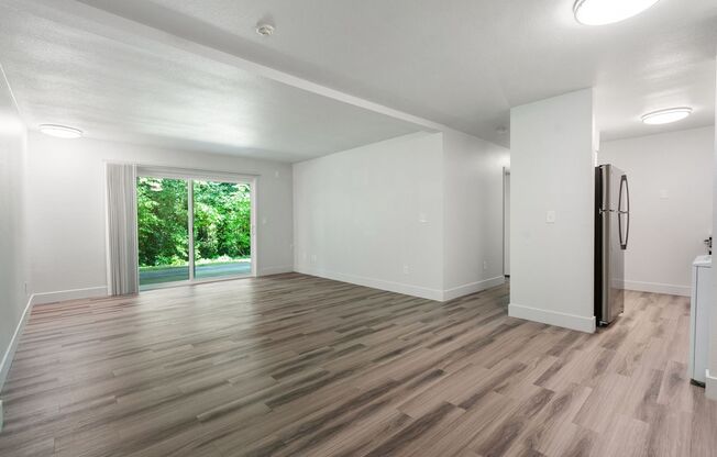 2 beds, 1 bath, 825 sqft, $1,595, Unit 39
