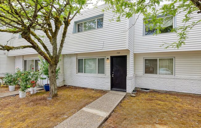 213 SE 192nd Ave