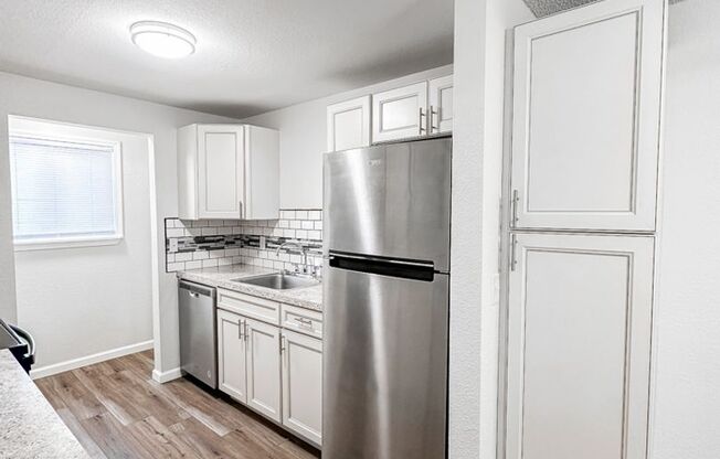 2 beds, 2 baths, 1,096 sqft, $1,525, Unit 1877A