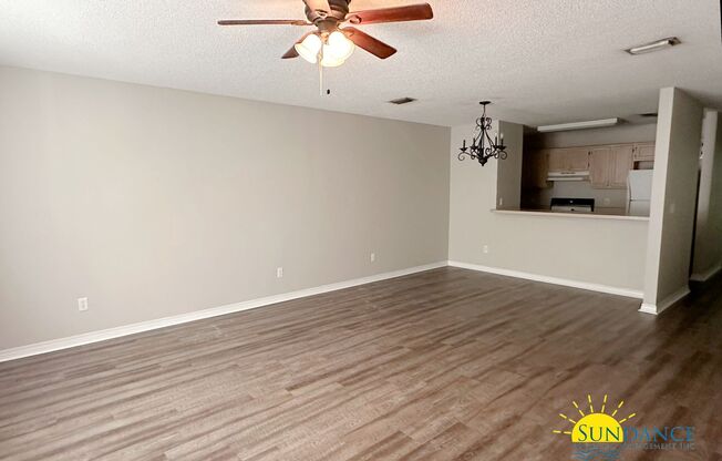 1 Bedroom Unit In The Heart of Navarre