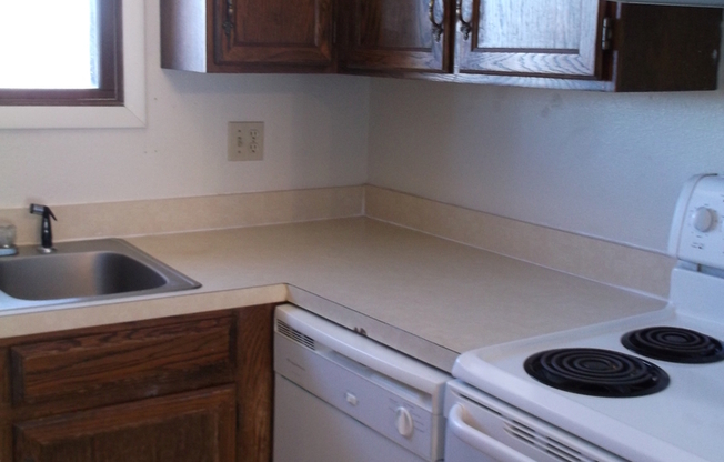 1616 Taft Ave Apartments