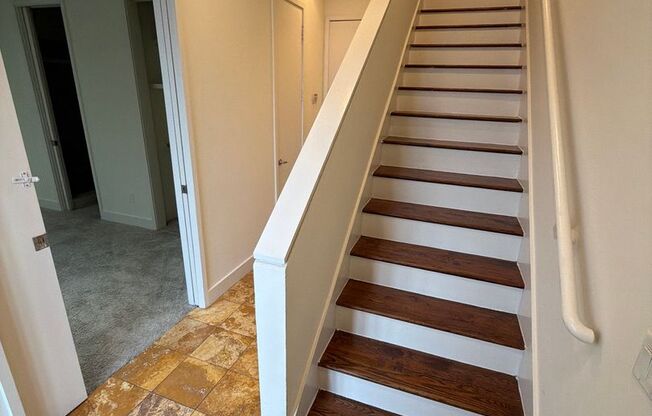 1600 N HASKELL                 /HOA