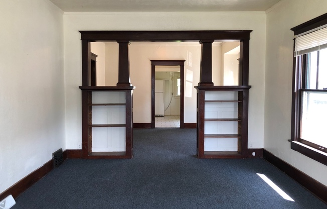 2 beds, 1 bath, $1,200