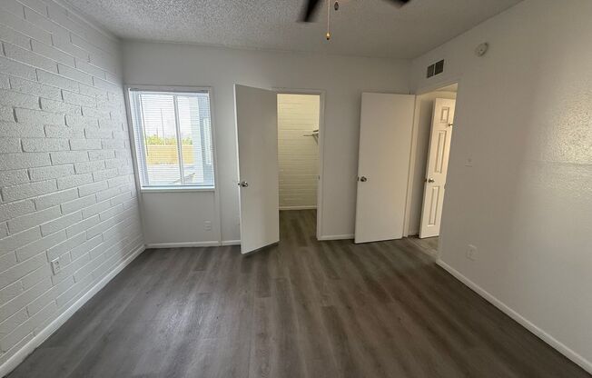 1 bed, 1 bath, 627 sqft, $800, Unit 221