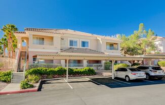 Beautifully Designed 2 Bedroom Condo in North Summerlin!