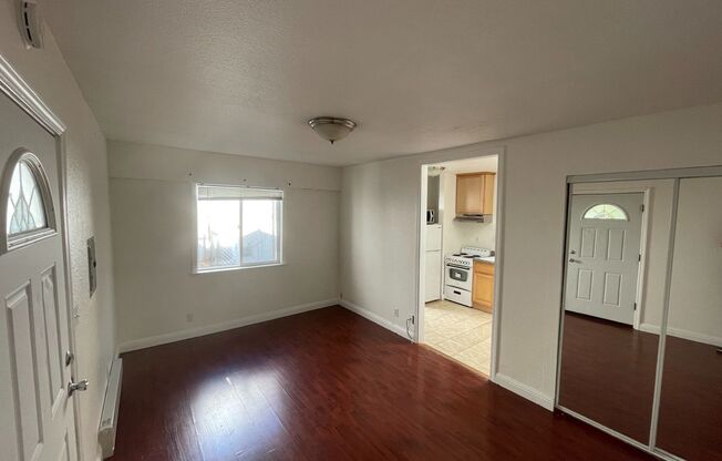 Studio, 1 bath, $1,750