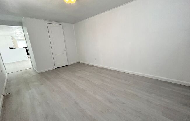 1 bed, 1 bath, 516 sqft, $600, Unit 2305 27th - Rear