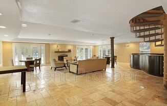 4042 VERSAILLES DR