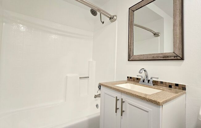 Studio, 1 bath, 600 sqft, $2,498, Unit 201