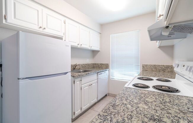 1 bed, 1 bath, 700 sqft, $1,525, Unit 108