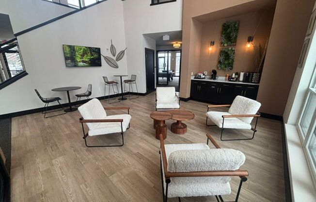 1 bed, 1 bath, 821 sqft, $1,650, Unit 10001-209