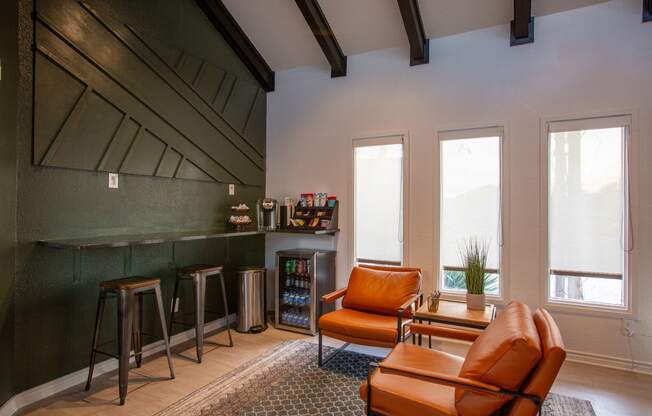 Lounge Area at The Villas at Quail Creek Apartment Homes in Austin Texas