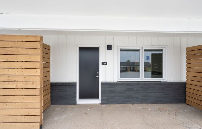 Studio, 1 bath, 420 sqft, $865, Unit 127