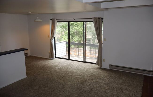 524 W. Laurel St