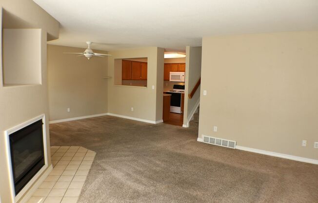 Comfortable 2-Bedroom Townhome in a Well-Maintained Community